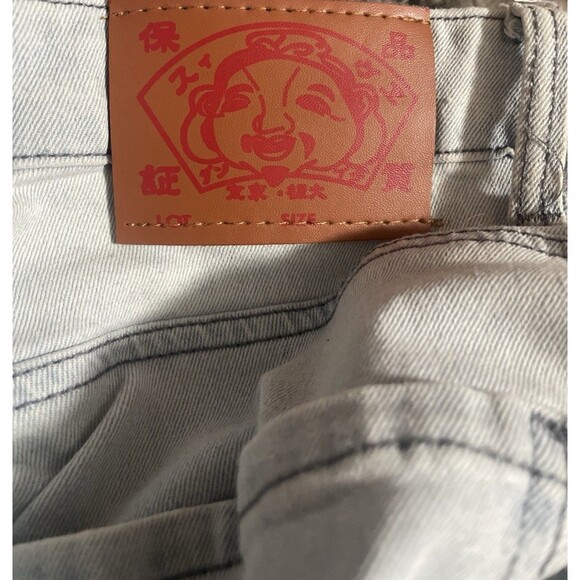 Men’s EVISU jeans Sz 33 light wash, slim/tapered fit style - Picture 8 of 16